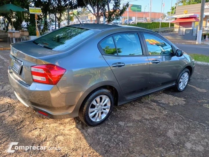 CITY 1.5 LX Sedan 16V