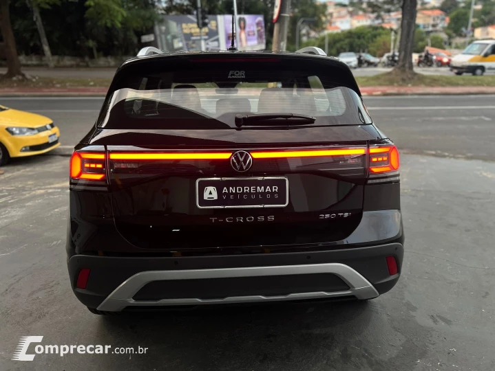 T-Cross 1.4 250 Tsi Total Flex Highline Automático