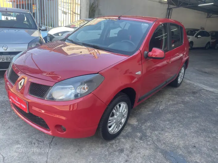 SANDERO 1.6 GT Line Limited