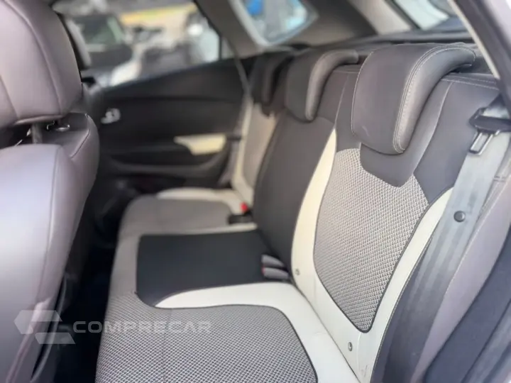 CAPTUR Intense 1.6 16V Flex 5p Aut.