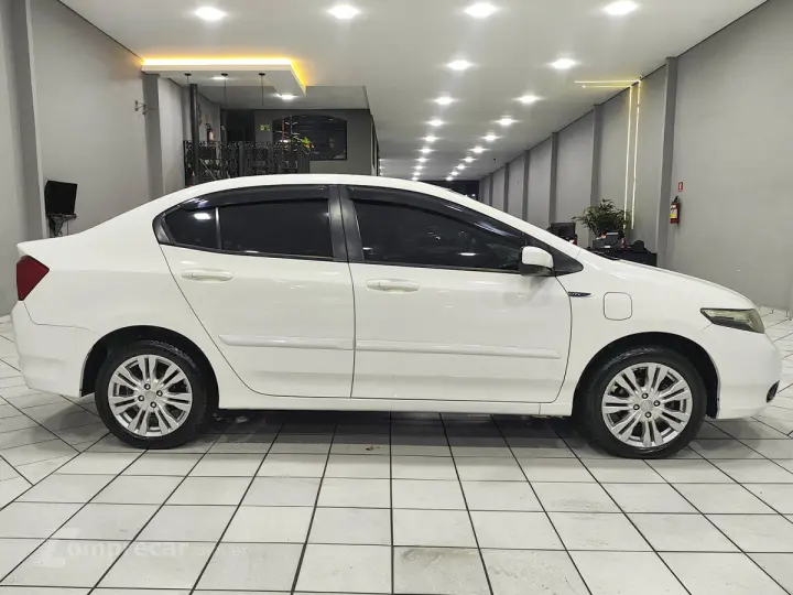 CITY Sedan LX 1.5 Flex 16V 4p Aut.