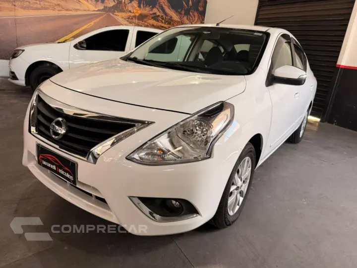 Versa Sedan 1.6 16V 4P FLEX SV