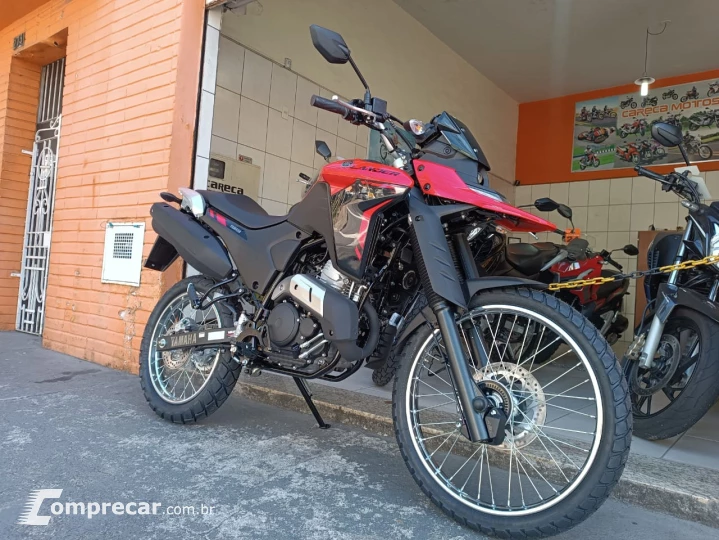 XTZ 250 LANDER