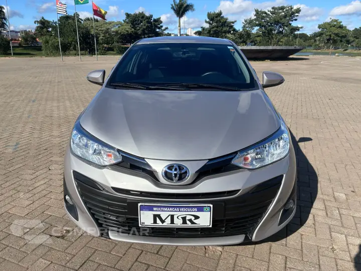 YARIS 1.5 16V Sedan XS