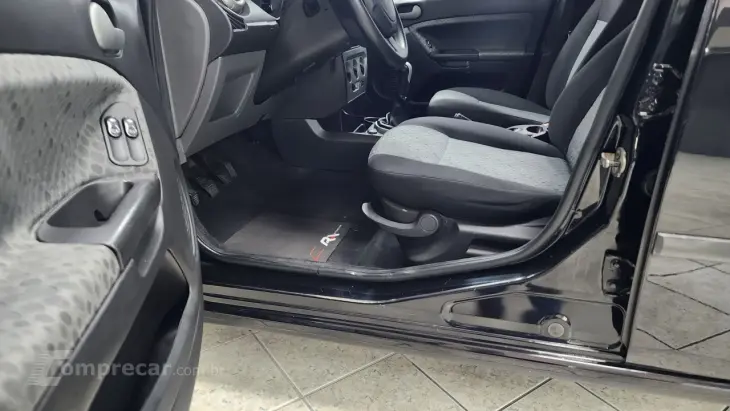 Fiesta SE 1.6 8V Flex 5p
