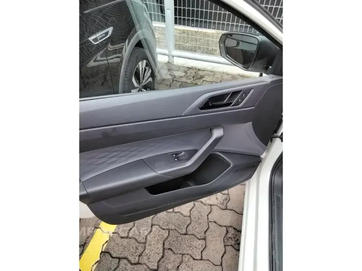 POLO 1.0 MPI TRACK MANUAL