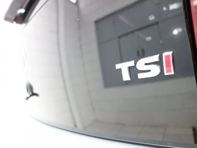 UP - 1.0 TSI HIGH UP 12V 4P MANUAL