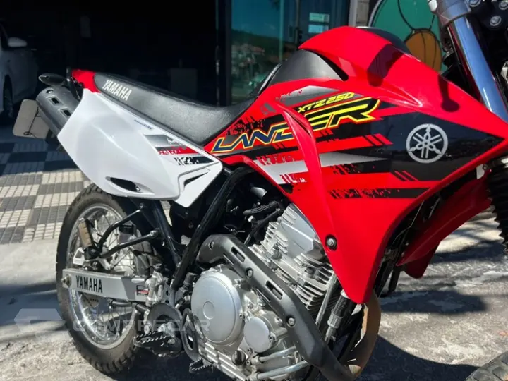 XTZ 250 LANDER