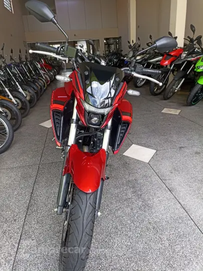 FZ25 250 FAZER CONNECTED