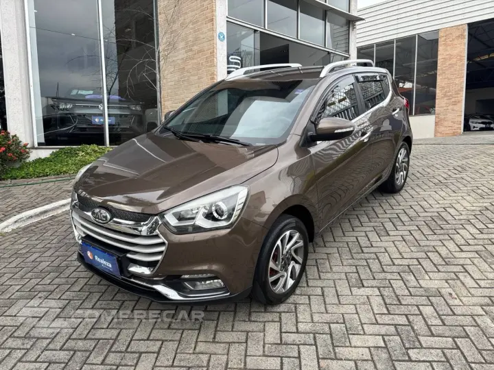 T40 1.5 JET Flex 16V 5p Mec.