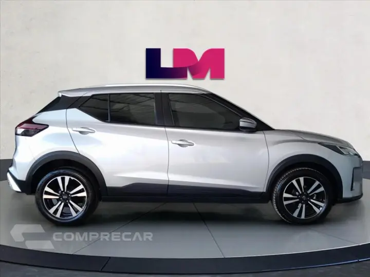 KICKS PLAY 1.6 16V FLEXSTART SENSE XTRONIC