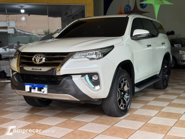 HILUX SW4 2.8 SRX Diamond 4X4 7 Lugares 16V Turbo Intercoole