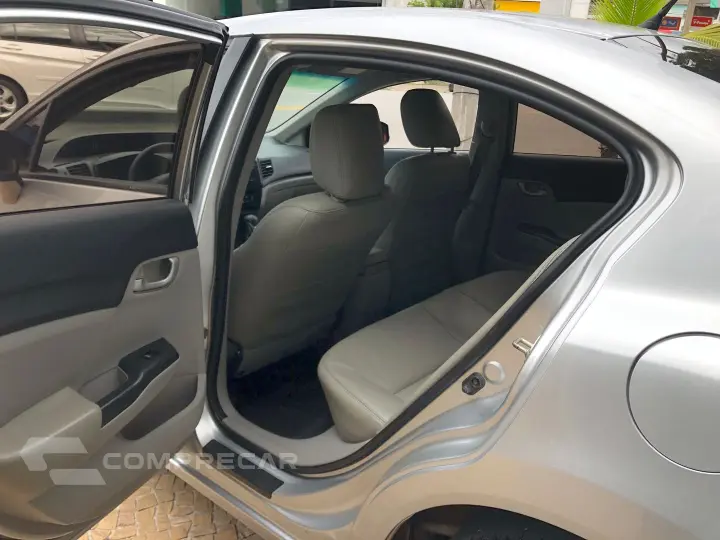 Civic 1.8 Lxs 16V Flex 4P Automático