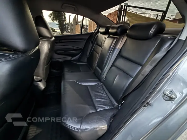 CITY 1.5 LX Sedan 16V