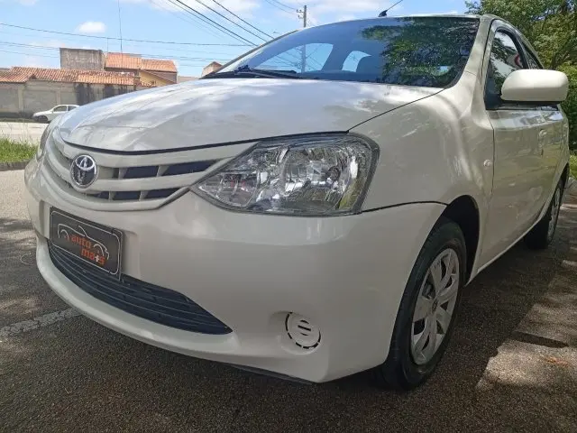 ETIOS SEDAN - 1.5 XS SEDAN 16V 4P MANUAL