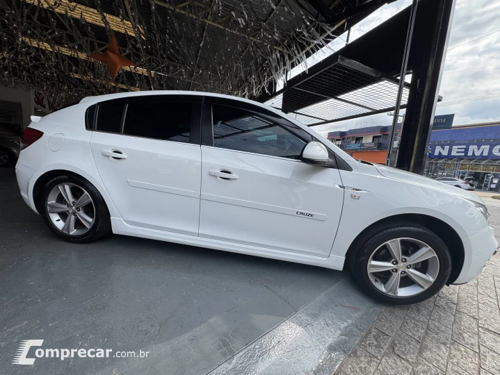 CRUZE 1.8 LT Sport6 16V