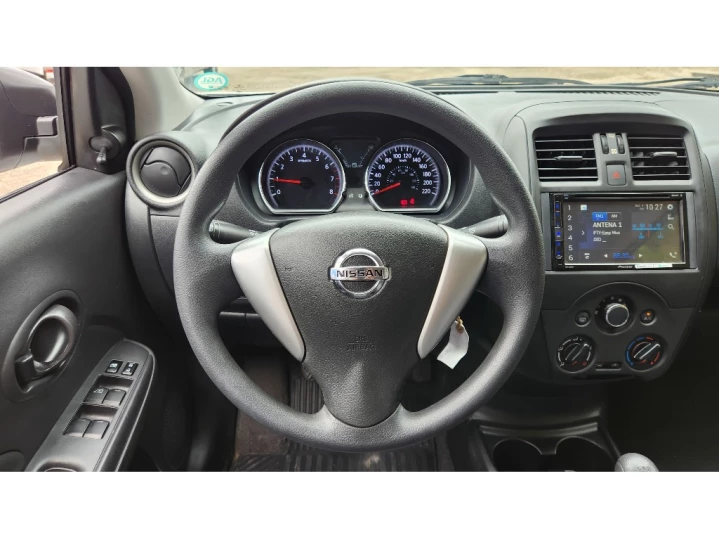 VERSA 1.6 16V FLEX V-DRIVE MANUAL