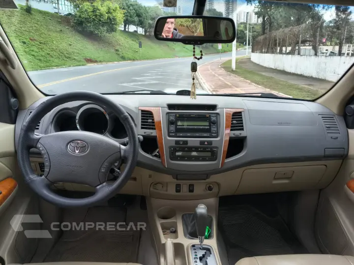 HILUX SW4 3.0 SRV 4X4 7 Lugares 16V Turbo Intercooler