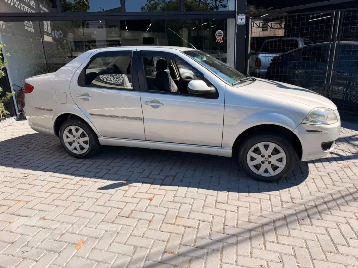 SIENA 1.0 MPI EL 8V FLEX 4P MANUAL