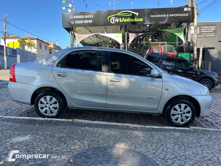 ETIOS XS Sedan1.5 Flex 16V 4p Mec.