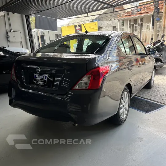 VERSA SL 1.6 16V Flex Fuel 4p Mec.