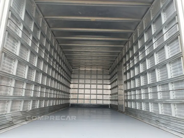 Constellation 17.190 + Baú Randon