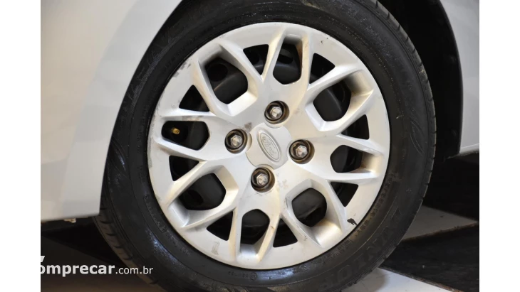 KA - 1.0 TI-VCT SE SEDAN MANUAL