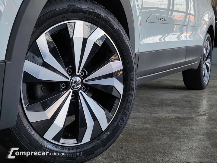 T-CROSS 1.0 200 TSI TOTAL FLEX COMFORTLINE AUTOMÁTICO