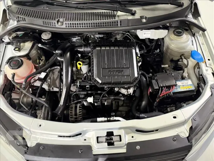 VOYAGE 1.0 12V MPI Totalflex