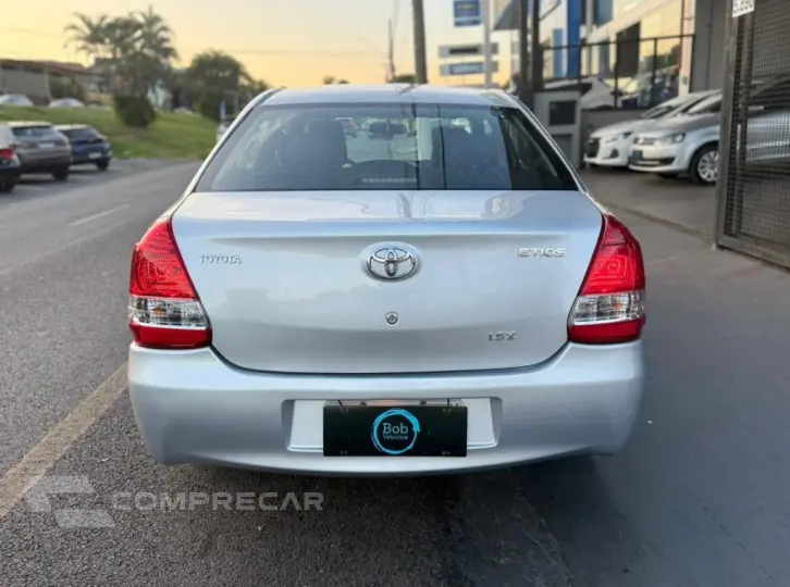 ETIOS X Sedan 1.5 Flex 16V 4p Mec.