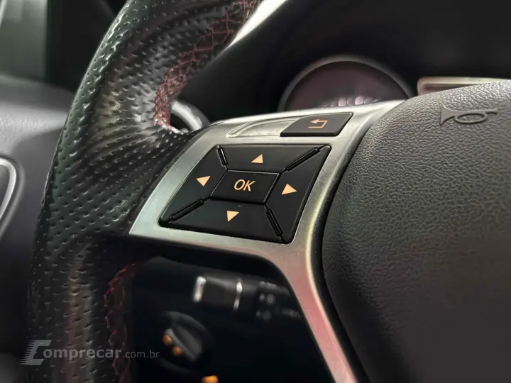 GLA 250 2.0 16V TURBO GASOLINA SPORT 4P AUTOMÁTICO