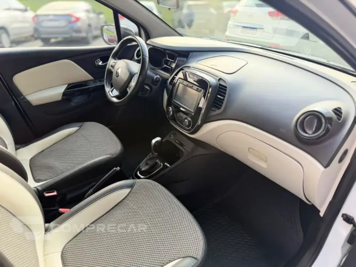 CAPTUR Intense 1.6 16V Flex 5p Aut.