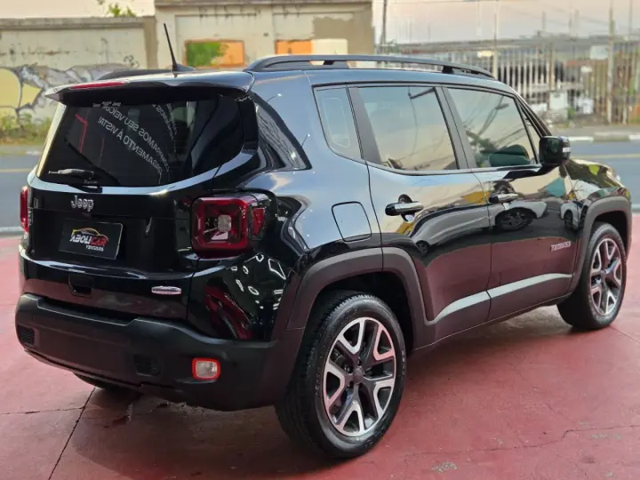 Renegade Longitude 1.8 4x2 Flex 16V Aut.