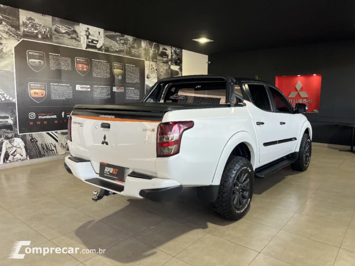L200 TRITON 2.4 16V Turbo Sport Hpe-s CD 4X4