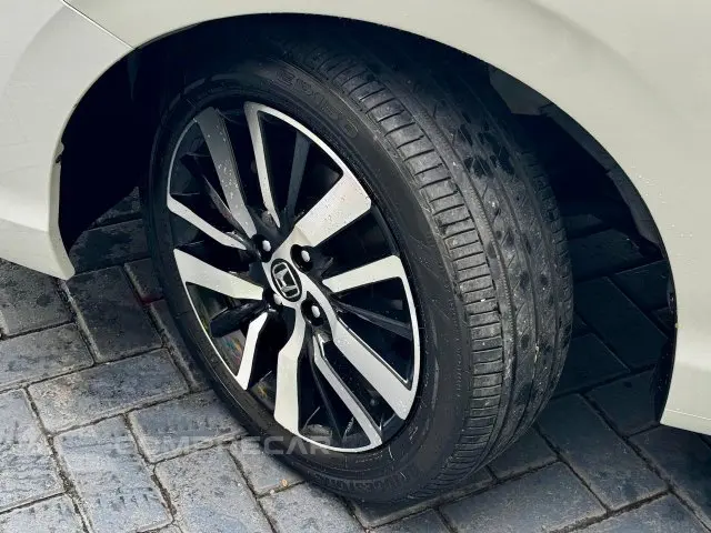 CITY - 1.5 I-VTEC HATCH TOURING CVT