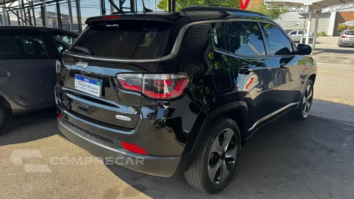 Compass 2.0 16V 4P LONGITUDE FLEX AUTOMÁTICO