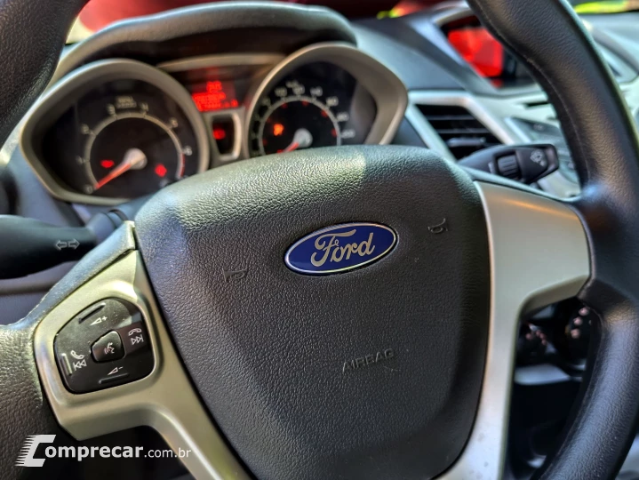 FIESTA 1.6 SE SEDAN 16V FLEX 4P MANUAL