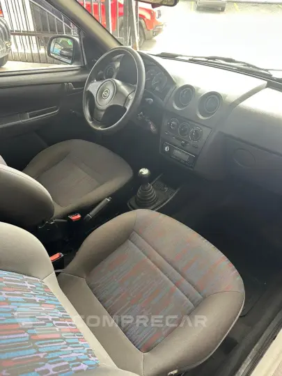 CELTA 1.0 MPFI Life 8V