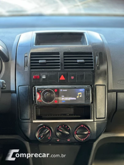 POLO SEDAN 1.6 MI 8V