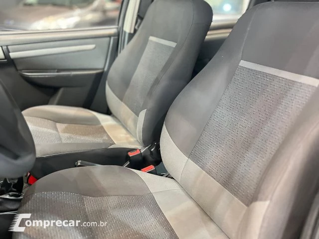 CELTA - 1.0 MPFI LT 8V 4P MANUAL