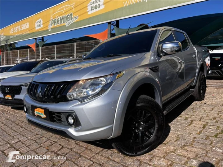 L200 TRITON 2.4 16V Turbo Sport Hpe-s CD 4X4
