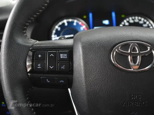 HILUX SW4 - 2.8 D-4D TURBO SRX 4X4 AUTOMÁTICO