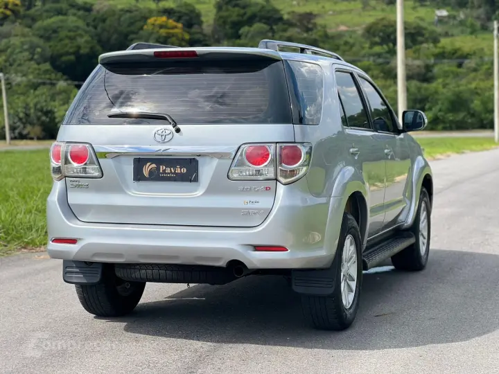 HILUX SW4 3.0 SRV 4X4 7 Lugares 16V Turbo Intercooler