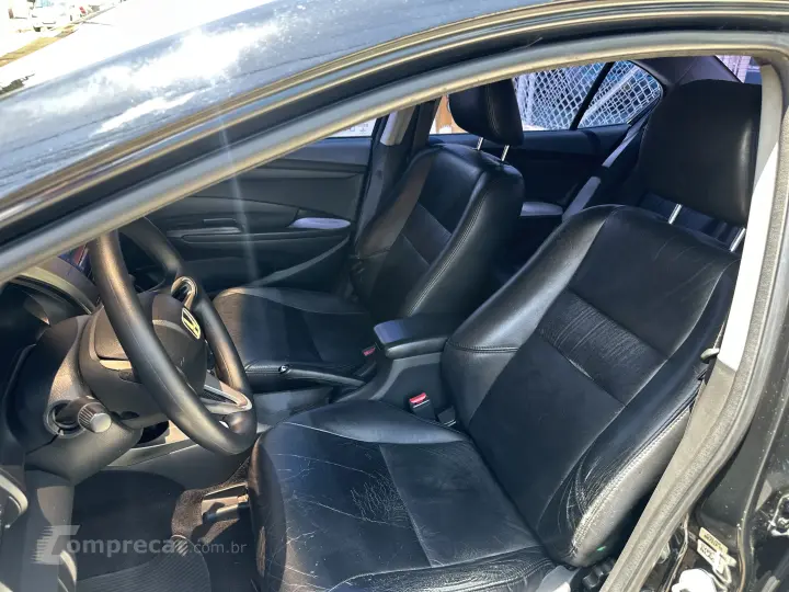 CITY 1.5 LX Sedan 16V