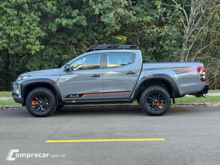 L200 TRITON 2.4 16V Turbo Sport Savana Sertôes CD 4X4