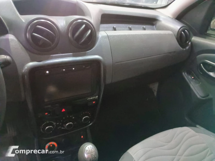 DUSTER 2.0 Dynamique Plus 4X4 16V