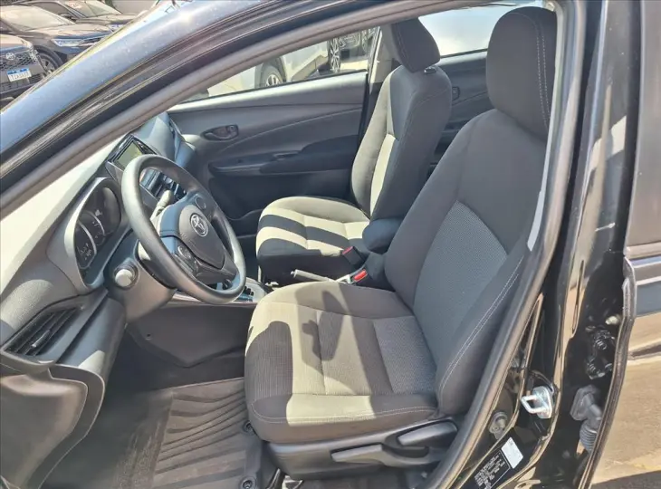 YARIS 1.5 16V FLEX SEDAN XL MULTIDRIVE