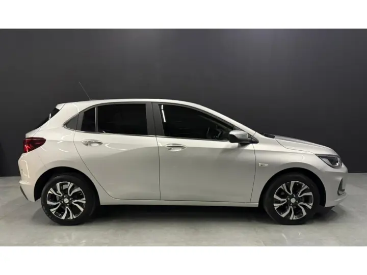 ONIX 1.0 TURBO FLEX PREMIER AUTOMÁTICO