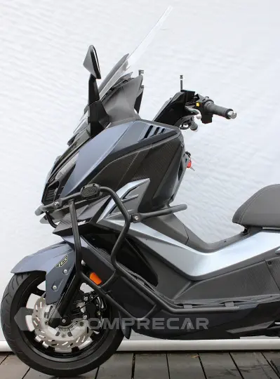 DAFRA CRUISYM 300