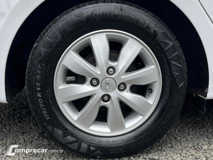 HB20S 1.6 COMFORT PLUS 16V FLEX 4P MANUAL